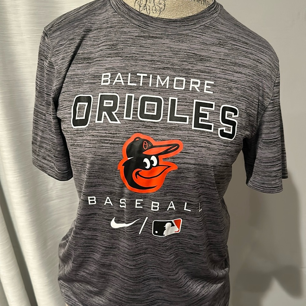 Mlb Baltimore Orioles dry fit shirt